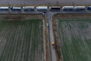 Польские фермеры возобновили блокирование границы с Украиной