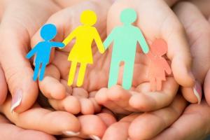 Зеленский подписал указ о повышении помощи сиротам и упрощении процедуры усыновления