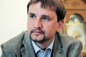 Иск о незаконности депутатства Вятровича рассмотрит Окружной административный суд Киева