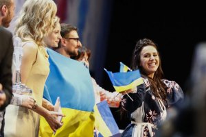 Украинские и западные политики поздравили Джамалу и Украину с победой на "Евровидении-2016"