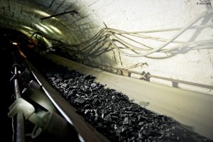 Гройсман призвал участников блокады разблокировать хотя бы поставки угля