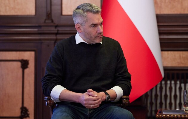 Канцлер Австрии готов стать посредником между Россией и Украиной
