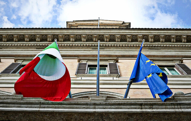 Сенат Италии принял резолюцию о продолжении передачи оружия Украине в следующем году