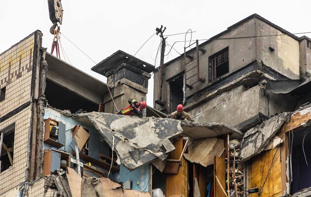 Ракетный удар по дому в Днепре: увеличилось количество погибших