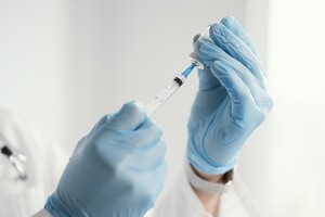 Бустерная прививка от COVID-19: что делать, если пропустили ее