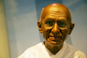 75 лет без Ганди 