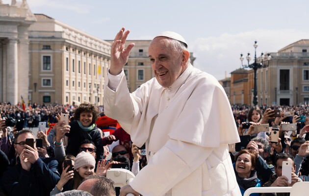 Папа Римский напомнил о населении 