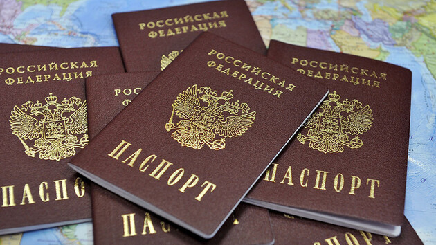 Россияне на оккупированных территориях обещают подросткам деньги за получение паспорта РФ – ЦНС