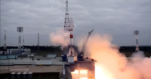 Пусть лучше летят на Луну – россияне впервые за почти полвека отправили ракету к естественному спутнику Земли