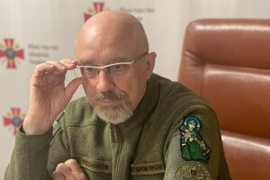 Летние куртки для ВСУ по цене зимних: Резников предлагает пари после расследования ZN.UA