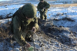 Российских штурмовиков могут возвращать на поле боя с незажившими ранами – британская разведка