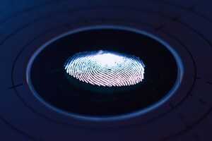 ИИ научился находить сходства в отпечатках разных пальцев человека – это поможет криминалистам