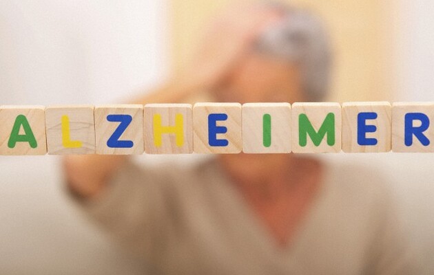 Ученые разработали новый анализ крови, выявляющий болезнь Альцгеймера еще до появления симптомов