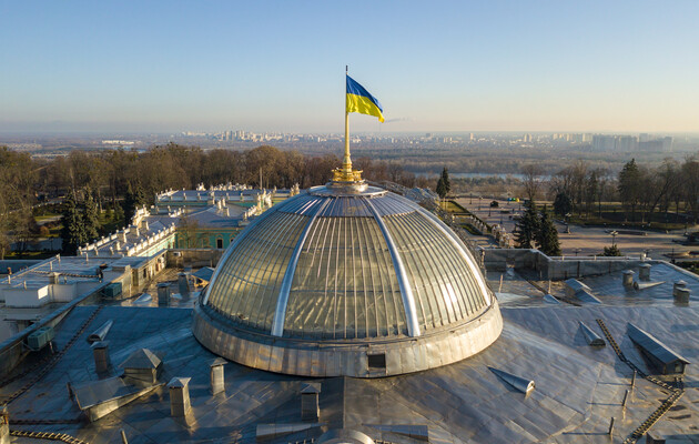 Рада в десятый раз продлила в Украине военное положение и общую мобилизацию