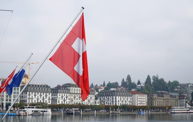 Зеленский надеется, что швейцарский саммит по мирному плану состоится весной