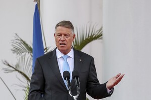 Президент Румынии решил баллотироваться на пост Генсека НАТО