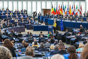 Издание Politico ответило на 5 вопросов по иску Европарламента на Еврокомиссию из-за средств для Венгрии