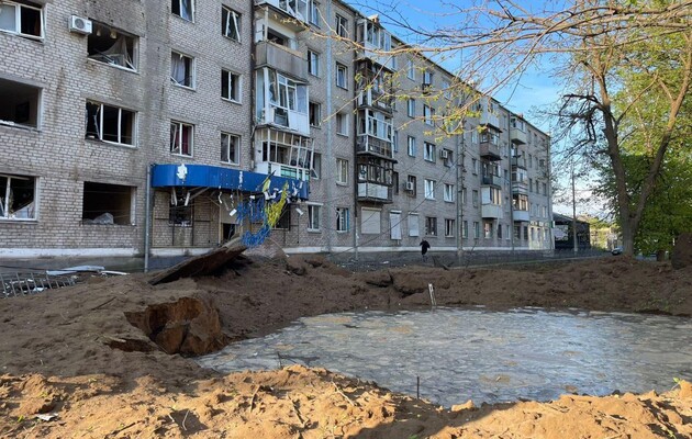 Российские оккупанты ударили по центру Славянска