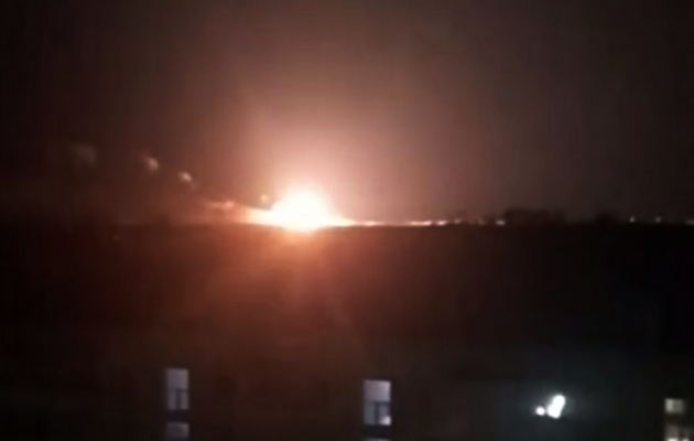 На военном аэродроме в Джанкое прогремела серия взрывов, после чего вспыхнул пожар – росСМИ