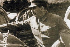 Российский суд отклонил иск внука Сталина по Катыни