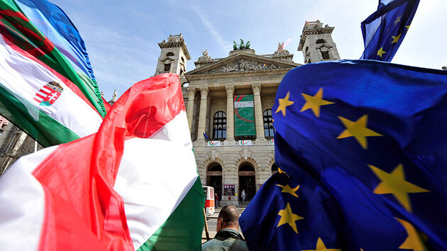 ЕС не поддастся на шантаж Венгрии — еврокомиссар