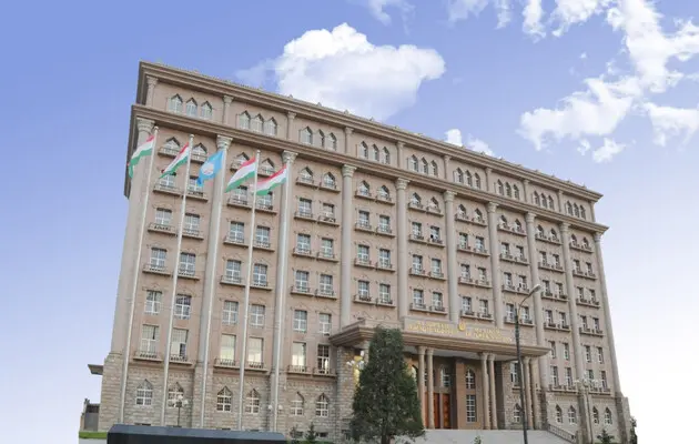 Таджикистан радить своїм громадянам утриматися від поїздок в Росію