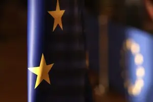 День Європи: основні пам’ятники в ЄС засвітилися за місяць до виборів у Європарламент